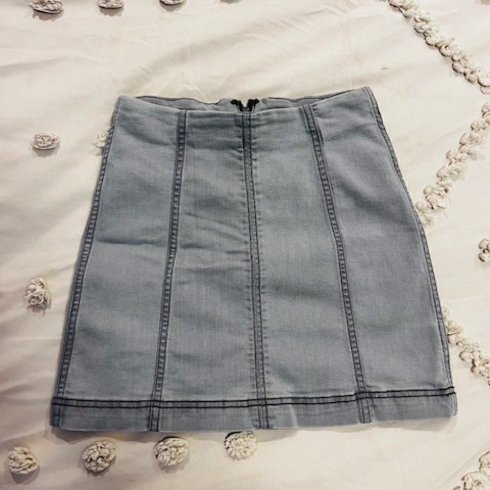 FREE PEOPLE Gray Denim Modern Femme mini skirt size 0